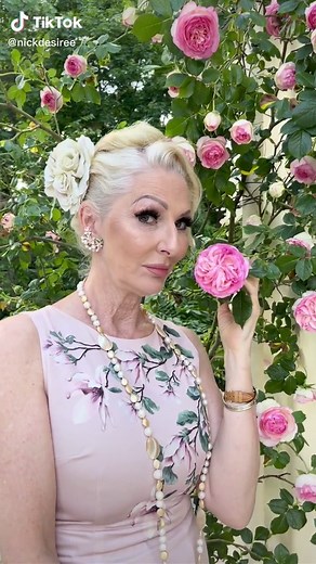 Echte Rosen im Leben von Dornröschen