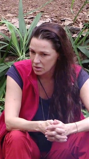 Im Dschungelcamp spricht Simone Ballack offen über den tragischen Tod ihres Sohnes Emilio. 🖤⁠ ⁠ #ibes2026 #ichbineinstar #simoneballack #dschungelcamp | gofeminin.de