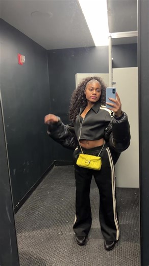 bri (@lilbrihavinn)’s videos with original sound - s3xyl3sbian