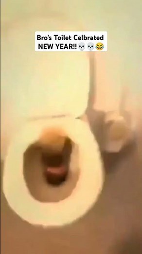 Exploding A Toilet With Firecrackers 😱 - Meme