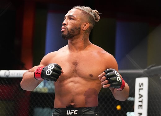 Kevin Lee suffers heavy knockdown in new footage from his comeback camp
