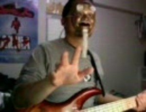 どんな初心者でもわかるベースの練習講座第１回目