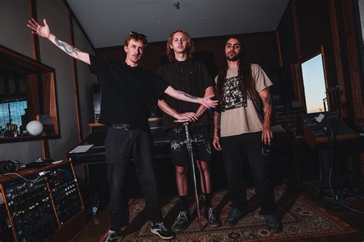 Hetfield-vér a dobok mögött: itt a Bastardane új dala