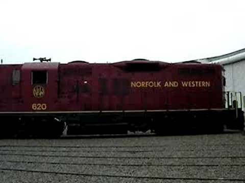 Diesel locomotive startup