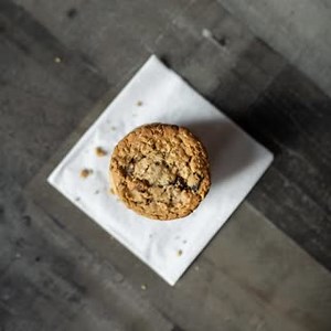 Friends don't let friends leave without a cookie. | Subway