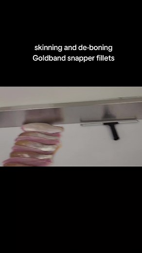 #fyp #foryou #foryoupage #fishmonger #work #fish #satisfying #therapeutic #seafood #snapper