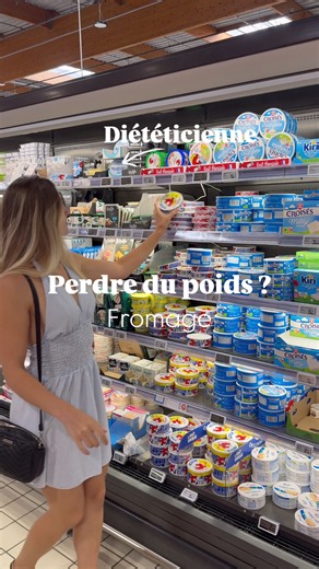 🙄 Les fromages portionnés : une bonne idée quand on veut perdre du poids ? Dans cette vidéo, j’ai comparé différents fromages portionnés. 💡 Leur principal avantage est leur praticité. La portion est déjà définie, ce qui permet de mieux visualiser la quantité consommée. C’est particulièrement utile lorsqu’on a tendance à sous-estimer les portions de fromage. 👉 Lorsqu’on souhaite perdre du poids, cela peut être un vrai coup de pouce pour mieux gérer ses apports, tout en continuant à se faire pl