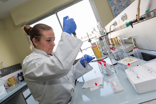 Institut de Formation de Techniciens de Laboratoire Médical (IFTLM) - CHU Amiens-Picardie