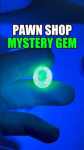 🚨What is this Mysterious Glowing Gemstone!?😳