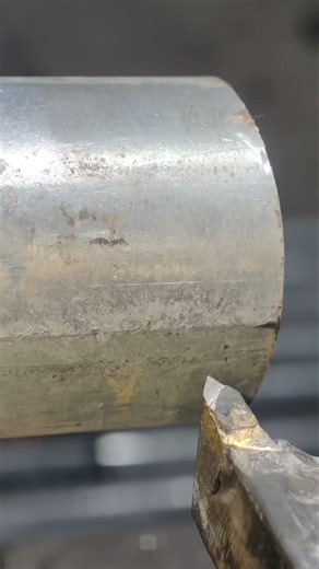 So good 👍 Threading work Lathe #lathemachine #automobile #carbide #machine #tools #turnedparts