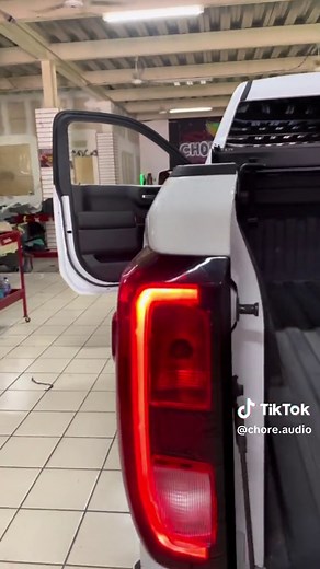 Custom Audio System Installation in GMC Truck