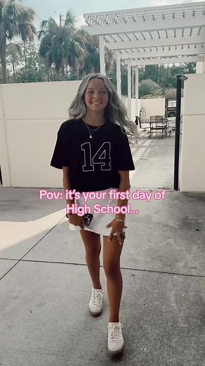 Freshman year 💕🫶🏼😂 #momanddaughter #highschool #dayinmylife #preppy #lifestyle #fyp #ootd | Chas & Ell
