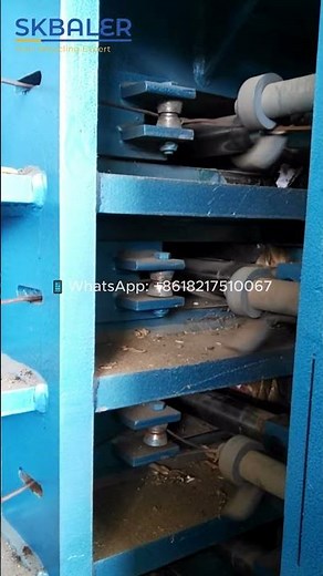 Horizontal Auto Tie Baler in Action: Fast Wire-Tying