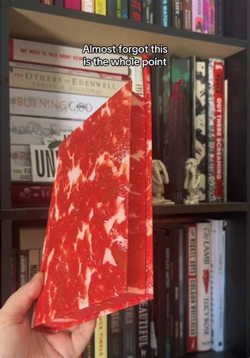 anna.reads.horror on TikTok