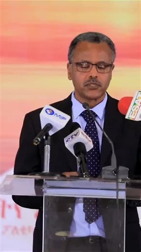 ሶፎስ ማሕበረሰባዊ በከራ ነው! ለኢትዮጵያን ለውጥ ለማስቀጠል የሚተጉ ዜጎችን ለማፍራት ሶፎስ አፍሪካ በቁርጠኝነት እየሰራ ይገኛል። በለውጥ የሚያምኑ፤ ይህንን ለውጥ ለማምጣት ደግሞ በተግባር የሚተጉ ጥቂት የተለወጡ ጥበበኛ ሰዎች ለሀገራችን ለውጥ እውን መሆን ቁልፍ ሚና ይጫወታሉ፡፡ በትምህርት፣ በቢዝነስ፣ በሀይማኖት እንዲሁም በፖለቲካው ዘርፍ የተሰማሩ ሰዎችን የለውጥ አካል እንዲሆኑ ለማስቻል የተለያዩ አቅጣጫዎችን ቀርፆ እየሰራ ይገኛል። #sophos#sophosforafric #sophos2025#ethiopian_tik_tok🇪🇹🇪🇹🇪🇹🇪🇹 #fyppppppppppppppppppppppp