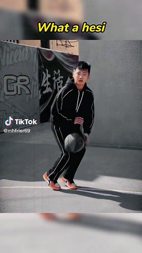 this is hesi #basketball🏀 #combos #moves #driblingskills #hesi