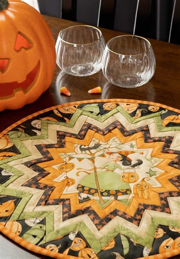 Wanting to get started on some of your seasonal projects early?🐈‍⬛🎃 Check out our Point of View Folded Star Table Topper projects! These unique centerpieces add a whimsical touch to your home during any season!✨🧡 #shabbyfabrics #sewingtok #quilttok #Halloween #halloweendecorations