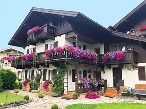 No-one does window box flowers quite like the Austrians