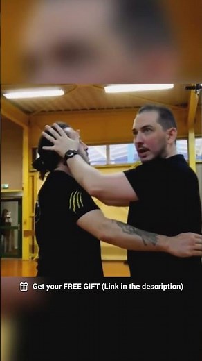 How to defend yourself against a front bear hug with arms free in street fighting #Shorts