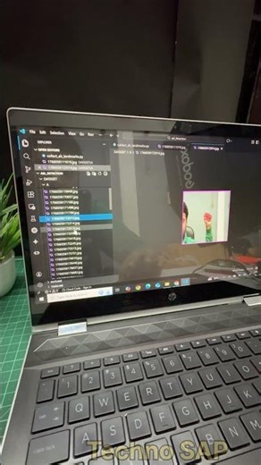 Training an AI to understand sign language using Machine Learning
