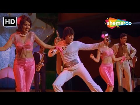 मिथुन दा का जबरदस्त डान्स सीन - Disco Dancer - Mithun Chakraborty - ICONIC DANCE SCENE!