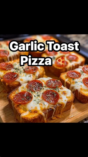 🍕🔥 GARLIC TOAST PIZZA is the 15-minute dinner hack you didn’t know you needed! Ingredients Garlic toast Mozzarella Cheese Thick Cut Sharp Cheddar Cheese Pepperoni (big pack) Pizza sauce Directions Cook garlic bread as accordingly on the box .. then add pizza sauce , cheese and pepperoni . Put back in the oven until the cheese is melted. | Barb Miller