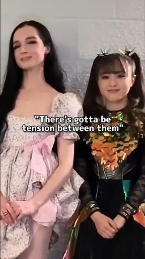 Poppy breaks character when she's with BABYMETAL