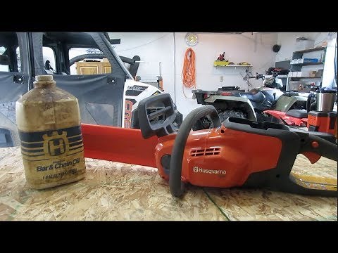 How to Add Bar and Chain Oil to a Chainsaw