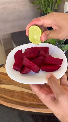 It cleanses the kidneys, improves intestinal transit, and relieves fatigue. | Recipes.from nature