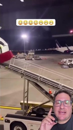 That's why your luggage doesn't last at all #luggage #travel #suitcase #airport
