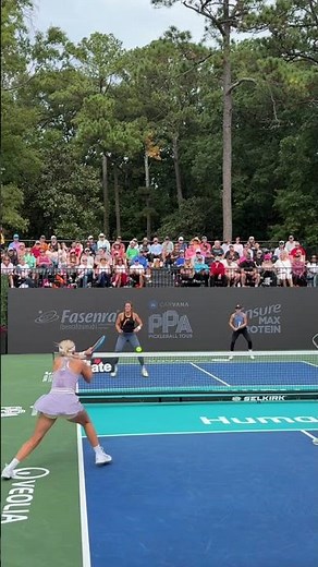 One of the best pickleball points you will ever see 🥵