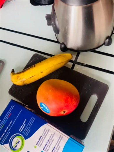 L.T 2003 (@l.t.2003)’s videos with Papaoutai - Afro Soul - mikeeysmind & Chill77 & Unjaps