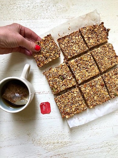 Healthy Breakfast Bars with Oat and Millet - Mom's Kitchen Handbook