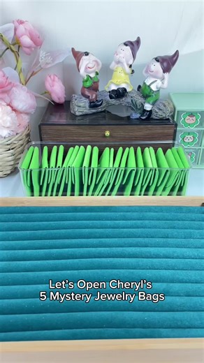 Thank you Cheryl! Here’s your order! Hope you like them!💚💚💚#crystalshop #crystals #crystalwholesaler #crystaljewelry #rdcrystal