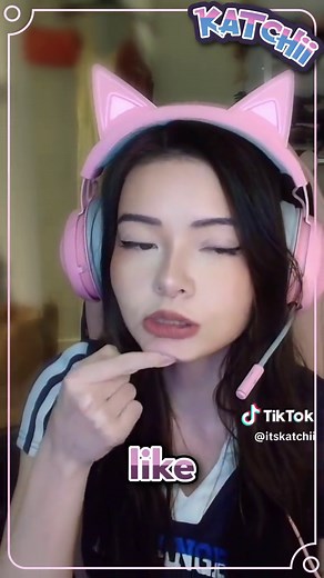 Streamer Reveals Shocking Secret About Her Face | Face Reveal