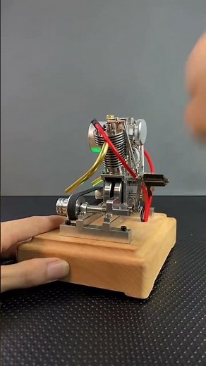 MUSA Hoglet Mini V twin Engine V2 4 Stroke Engine Start and Run Demonstration | Stirlingkit