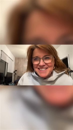 Lucy lawless on Instagram: "Check out “People We Meet on Vacation” on Netflix #PeopleWeMeetOnVacation #TomBlyth #emilybader"