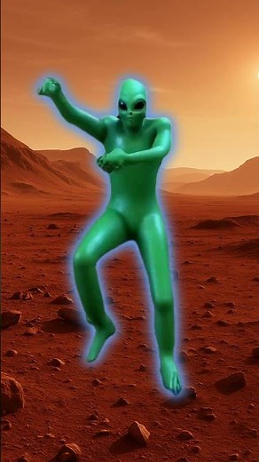 Green Alien Does Gangnam Style on Mars 🪩👽 #shorts #greenalien #Viral #DanceChallenge