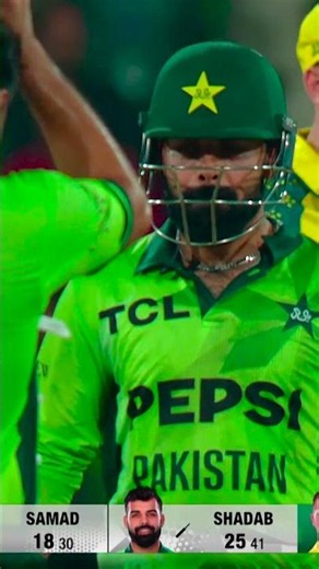 Pakistan have the final say in Lahore 🏏Shadab Khan slams the winning hit 💫 #PAKvAUS MZE1K