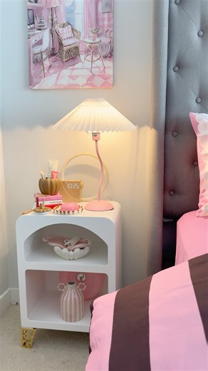 Double the aesthetic! ✨ Twinning my bedside table setup 🎀#RoomReset #pinkaesthetic #NightstandSetup
