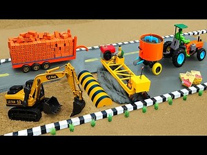 DIY Truck Builds a Modern Concrete Workshop for Heavy Machines