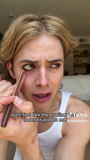 send this to someone so they can become a fem boy 🤗 IB: @janelle zharmenova