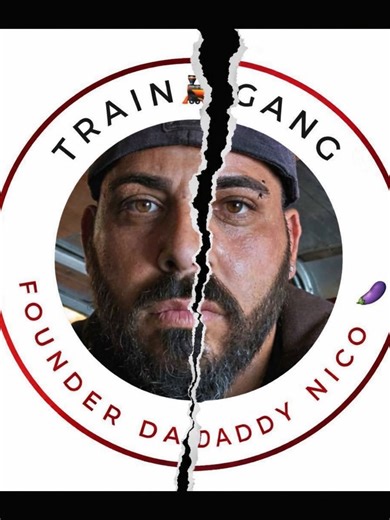 @nicosuave0000 @urmomsfavoritetoy why throw stones in a glass house? #FYOU