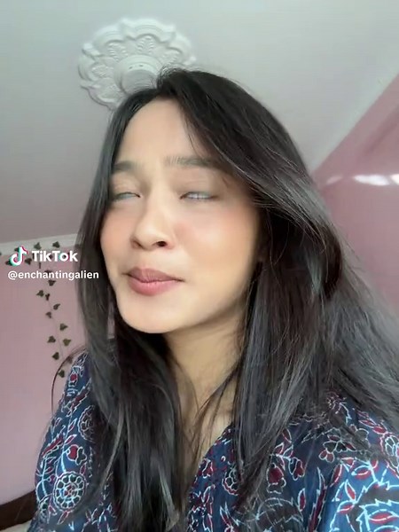 🛸 (@enchantingalien)’s videos with original sound - Unprofessional Maker