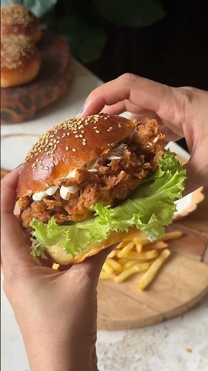 Easiest Crispy Chicken Burger with Homemade Brioche Buns | McCrispy