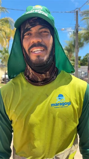 Prefeitura de Maragogi on Instagram: "Jogar lixo no local correto ajuda a manter a cidade limpa, segura e agradável para quem vive e para quem visita. 🗑️ Faça sua parte e ajude os garis, descartando seu lixo nos contêineres, tambores e demais locais adequados. 🚮 Você também é responsável pela limpeza que tanto quer na cidade! 😉 #CidadeDaGente #DescarteDeLixo #Conscientização"