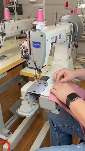 #Watch This Machine Sew Thick Leather Perfectly!🔹