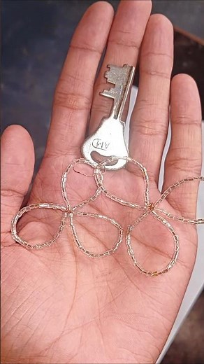 DIY Beaded Flower Keychain 🌸 | Easy Handmade Craft #keychain #diycrafts