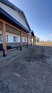True Columns were a simple choice to go with for the 8x8 posts on the porch of our HQ! But I had concerns about being able see through them after the concrete slab was poured @truecutinnovation quickly came up with this bracket idea and had them sitting here ready for install within a few days 🙌🏽 Much better 💯 #CinchCarpentry #QualityOverQuantity #PostFrame #TrueColumns #Posts #Beams #Steel #Column #Bracket #Innovative #Lightweight #Durable #WorkShop #Porch #Alberta | Cinch Carpentry