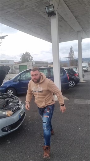 CLIENT MÉCONTENT #pourtoi #virale #foryou #fyp #fypシ #youpage #viraleentiktok